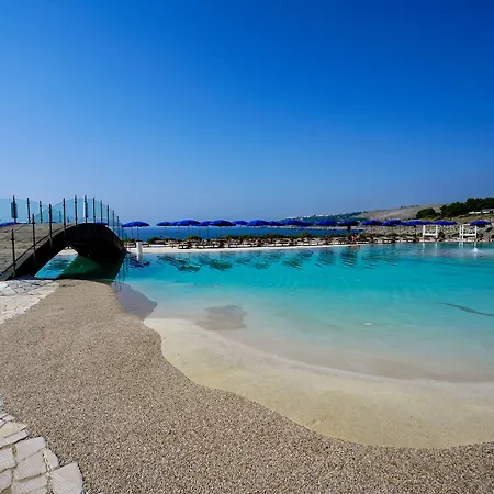 19 Summer Πάρκο διακοπών 4*